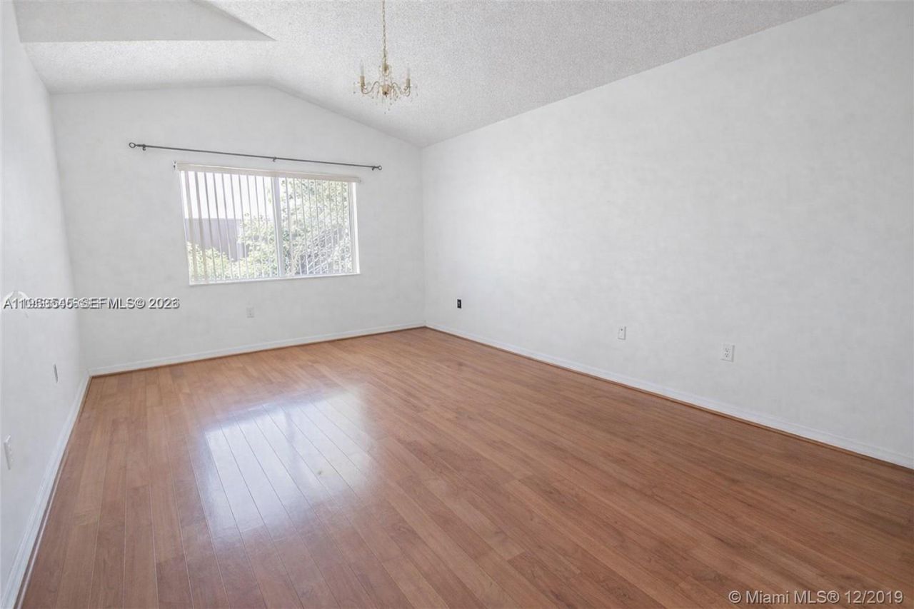 8224 SW 157th Ct, Miami, FL 33193 Photo