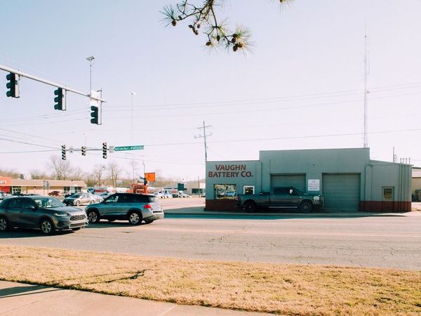 601 School Avenue, Fayetteville, AR 72701