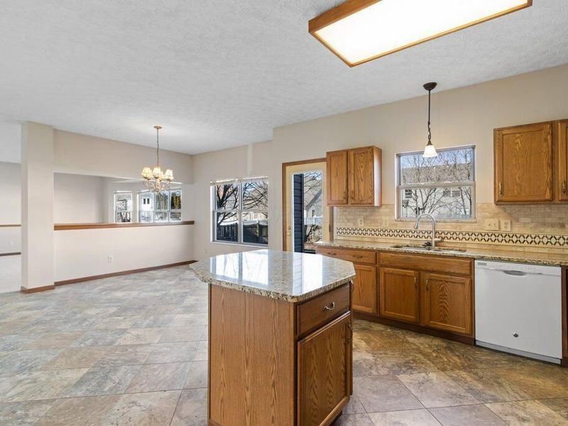 5684 Hillcoat Drive, Hilliard, OH 43026 Photo 9