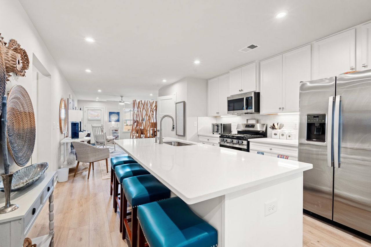 2343 Elowen Ln. Photo 9