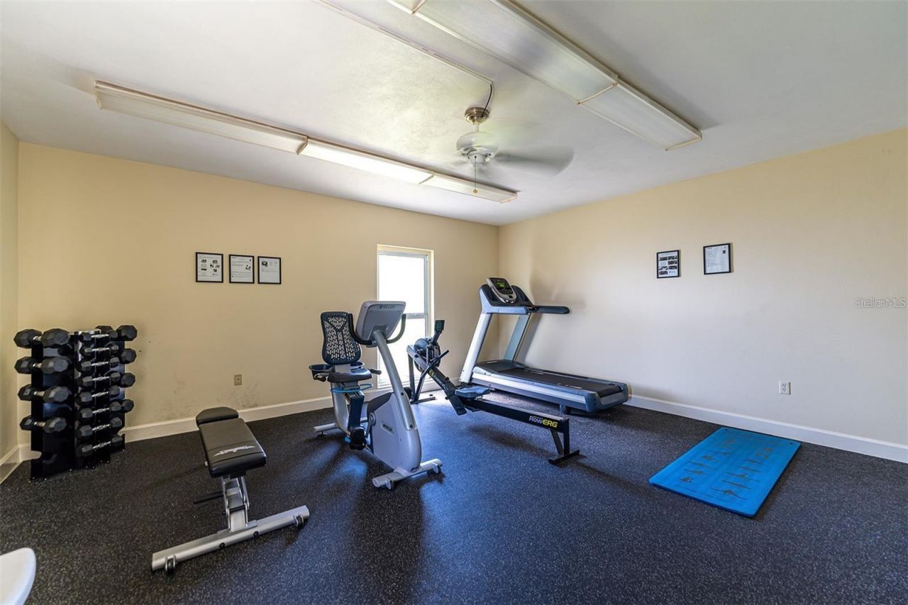 7193 W Country Club Drive N, Unit 140, Sarasota, FL 34243 Photo