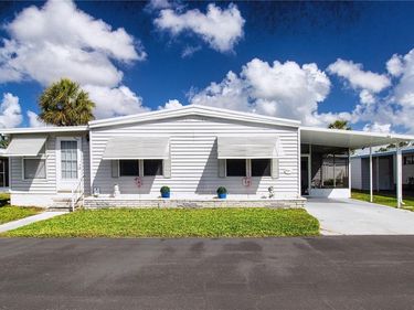 2235 PALAZZA DRIVE, SARASOTA, FL 34238