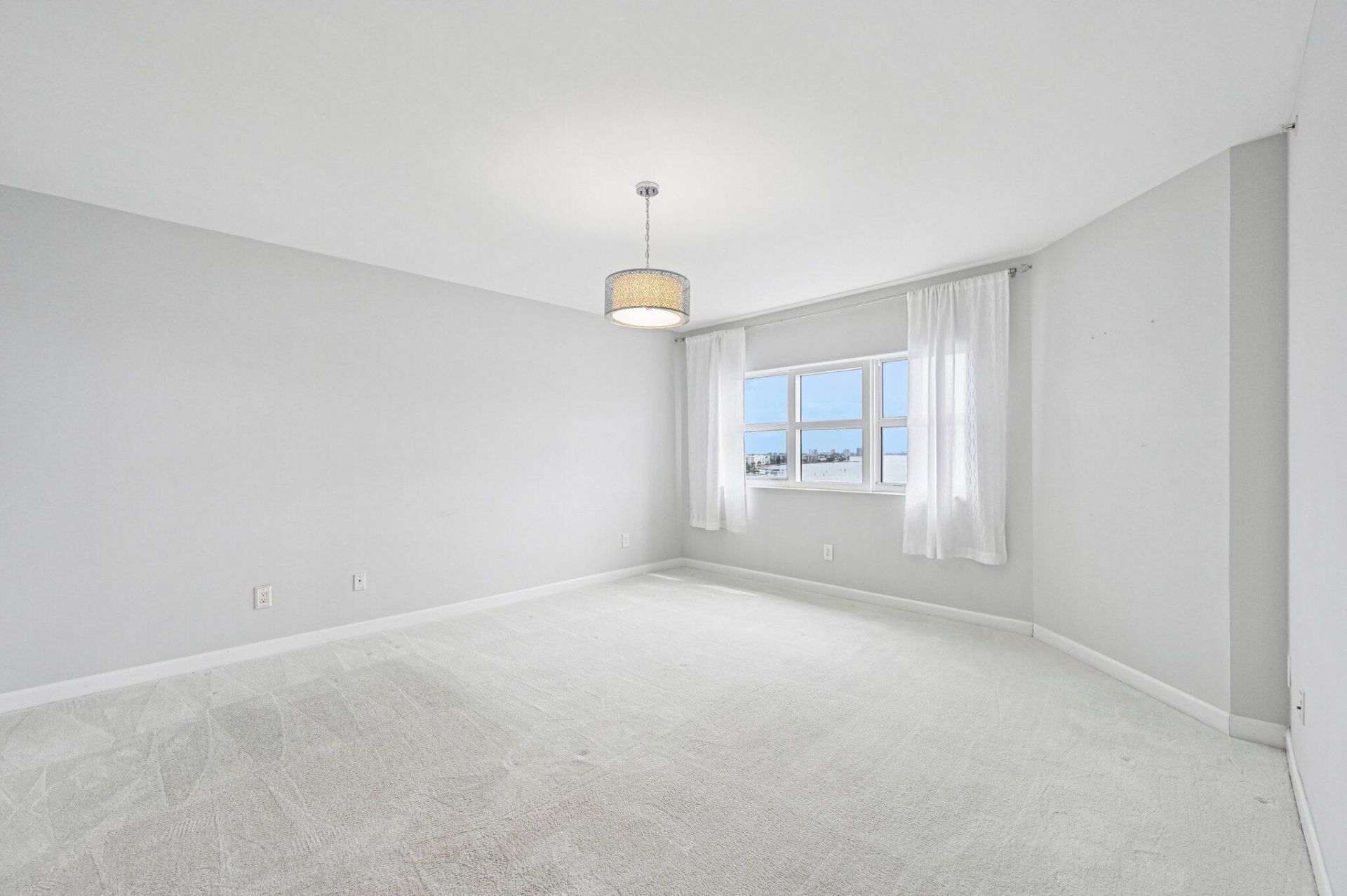 2650 Lake Shore Drive, Unit 1006, Riviera Beach, FL 33404 Photo