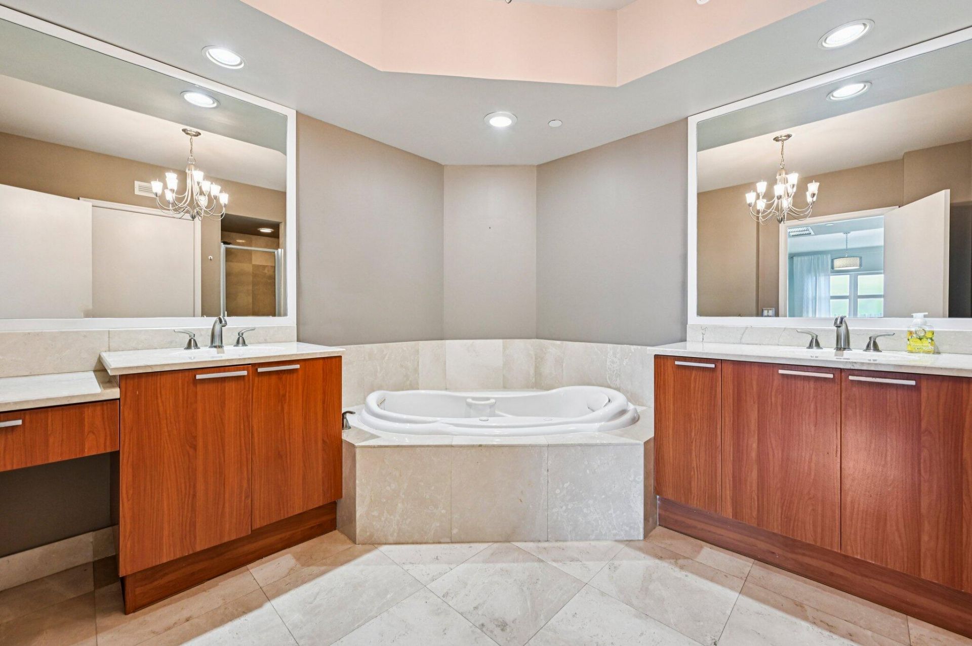 2650 Lake Shore Drive, Unit 1006, Riviera Beach, FL 33404 Photo