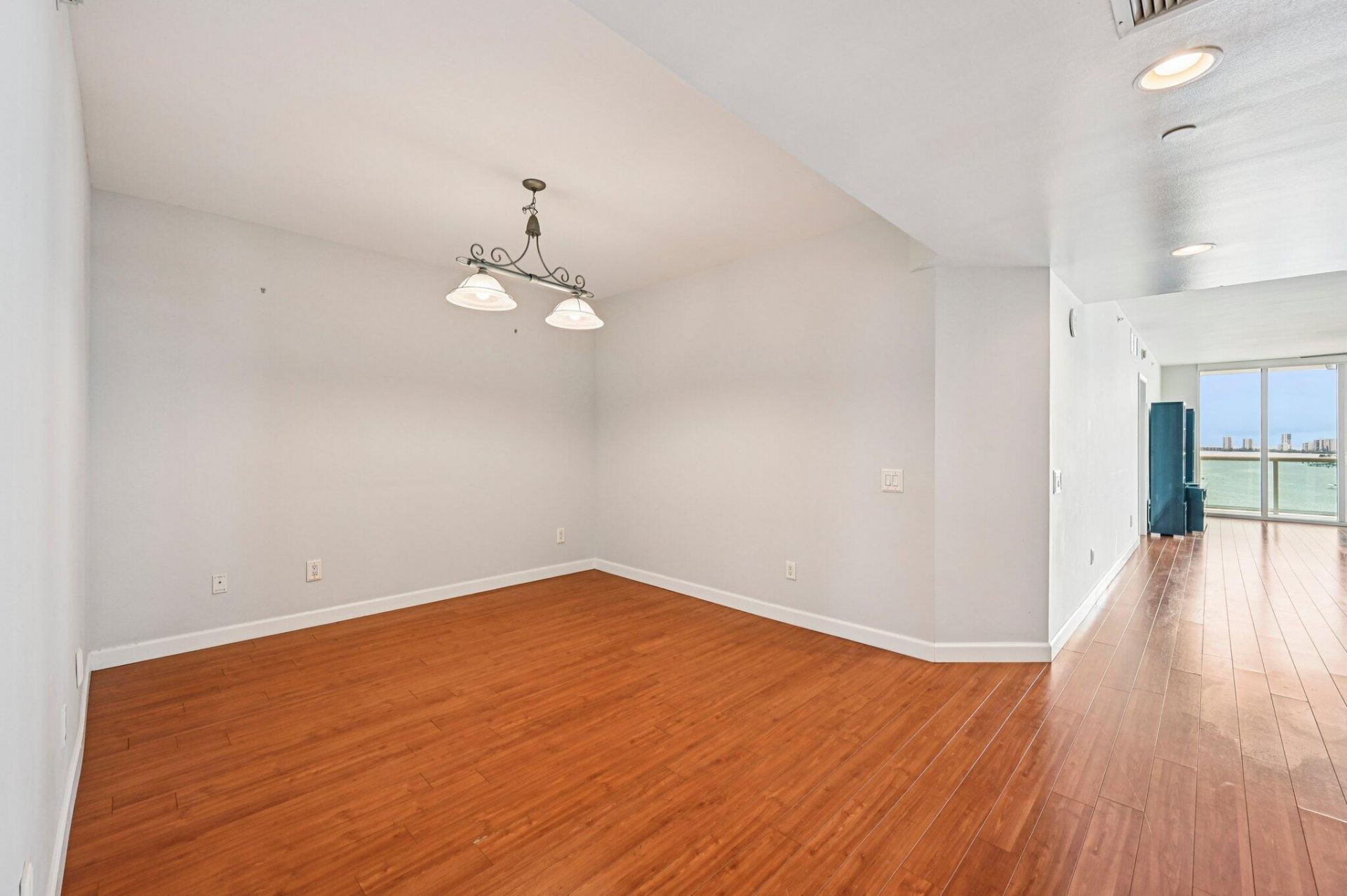 2650 Lake Shore Drive, Unit 1006, Riviera Beach, FL 33404 Photo