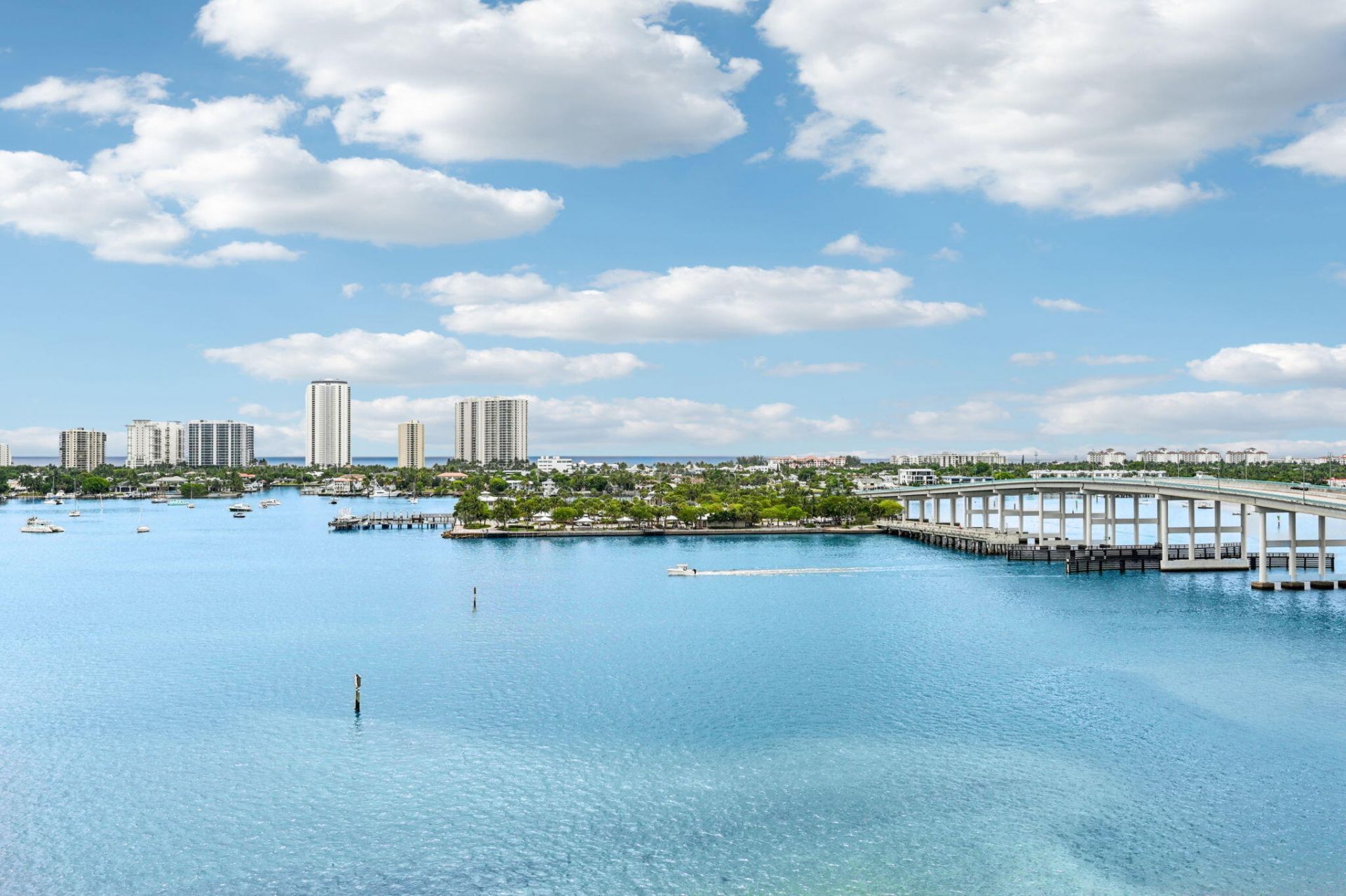 2650 Lake Shore Drive, Unit 1006, Riviera Beach, FL 33404 Photo