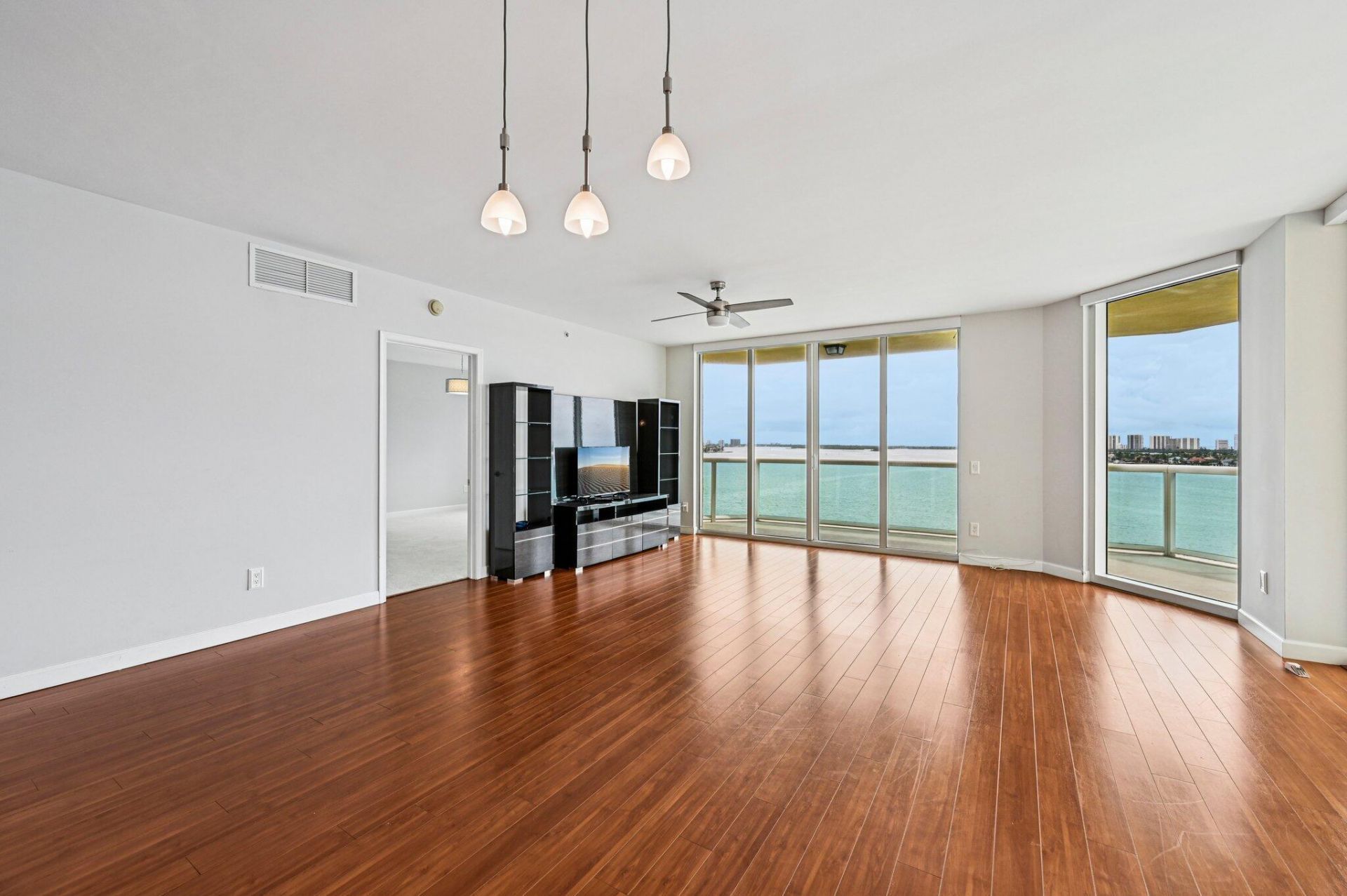 2650 Lake Shore Drive, Unit 1006, Riviera Beach, FL 33404 Photo