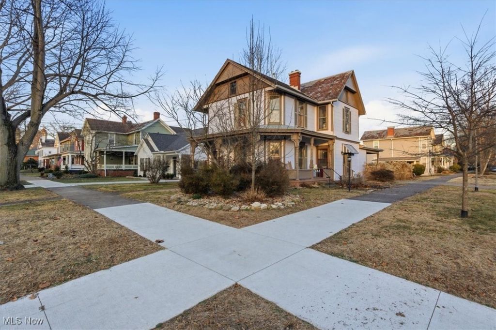 515 Wooster Street, Marietta, OH 45750 Main Photo