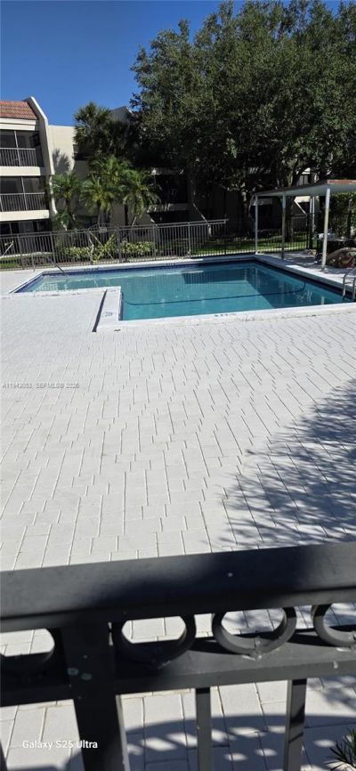 200 Lakeview Dr, Unit 212, Weston, FL 33326 Photo