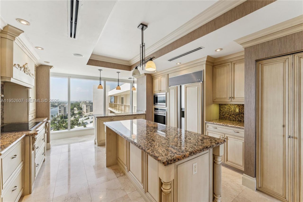 1021 Hillsboro Mile , Unit RG, Hillsboro Beach, FL 33062 Photo