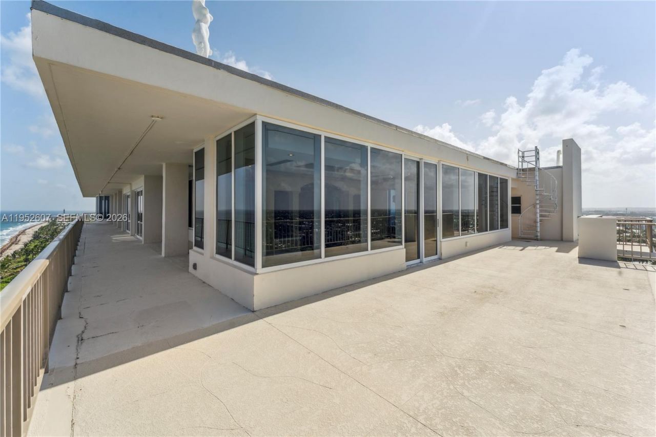 1021 Hillsboro Mile , Unit RG, Hillsboro Beach, FL 33062 Photo