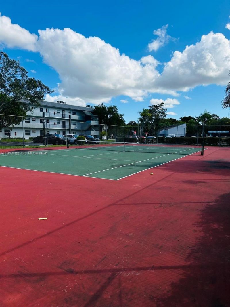 8350 Sands Point Blvd, Unit E101, Tamarac, FL 33321 Photo