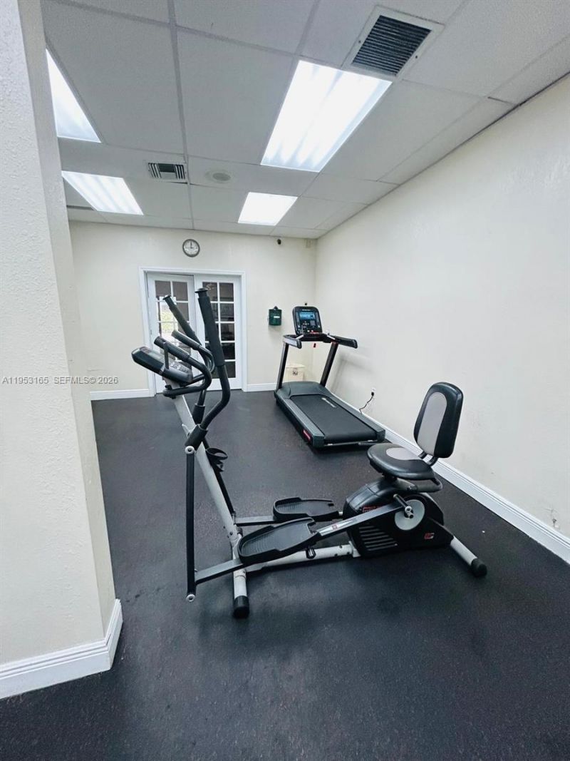 8350 Sands Point Blvd, Unit E101, Tamarac, FL 33321 Photo