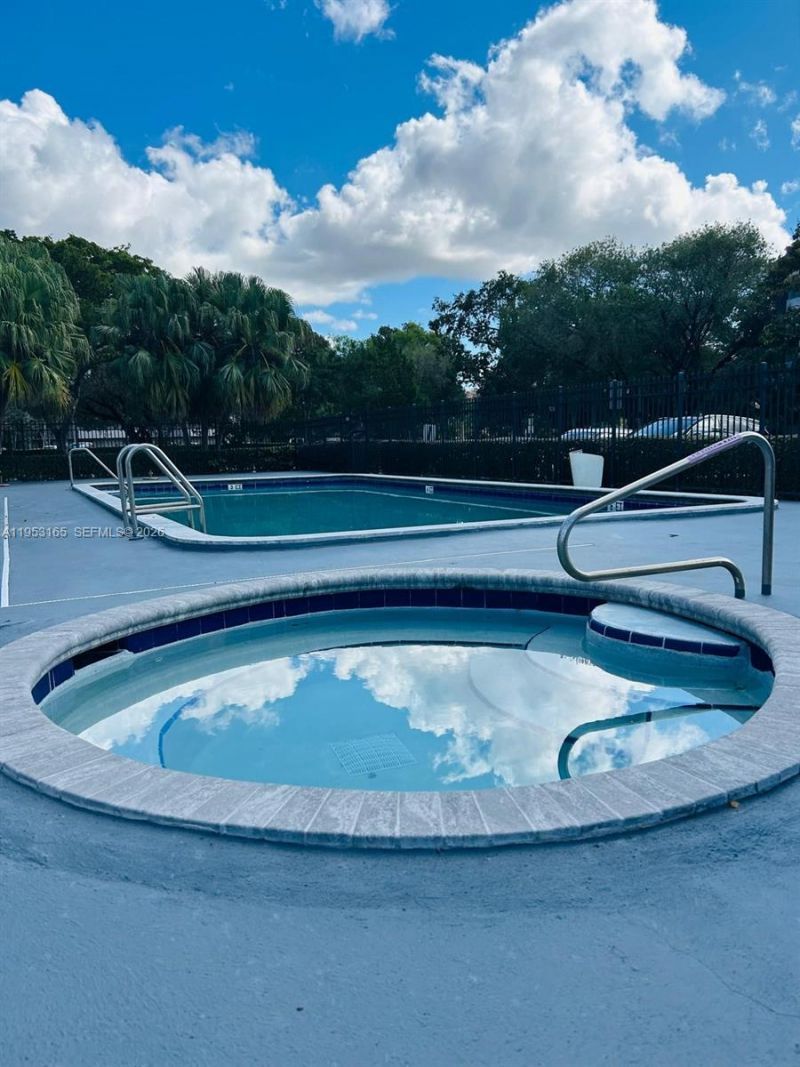 8350 Sands Point Blvd, Unit E101, Tamarac, FL 33321 Photo