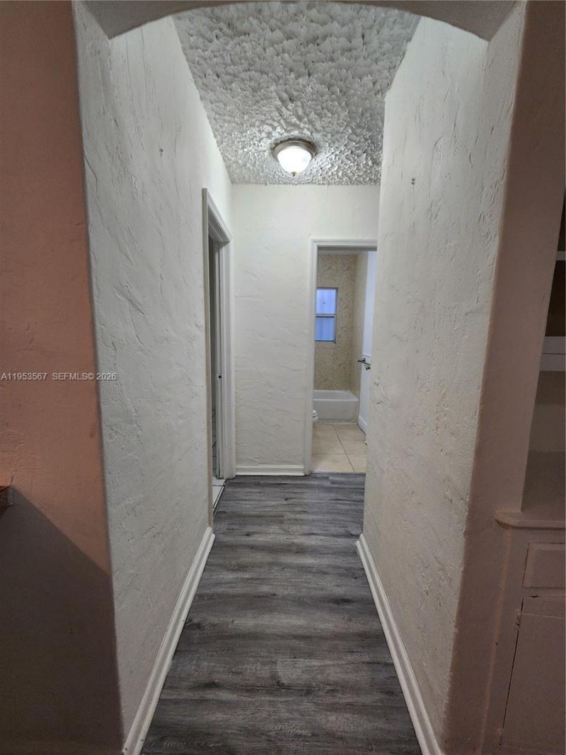 405 NW 64th St, Unit 2, Miami, FL 33150 Photo