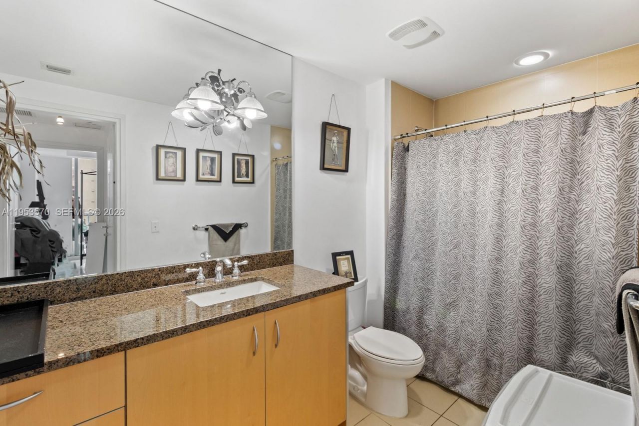 300 S Biscayne Blvd, Unit T-2514, Miami, FL 33131 Photo