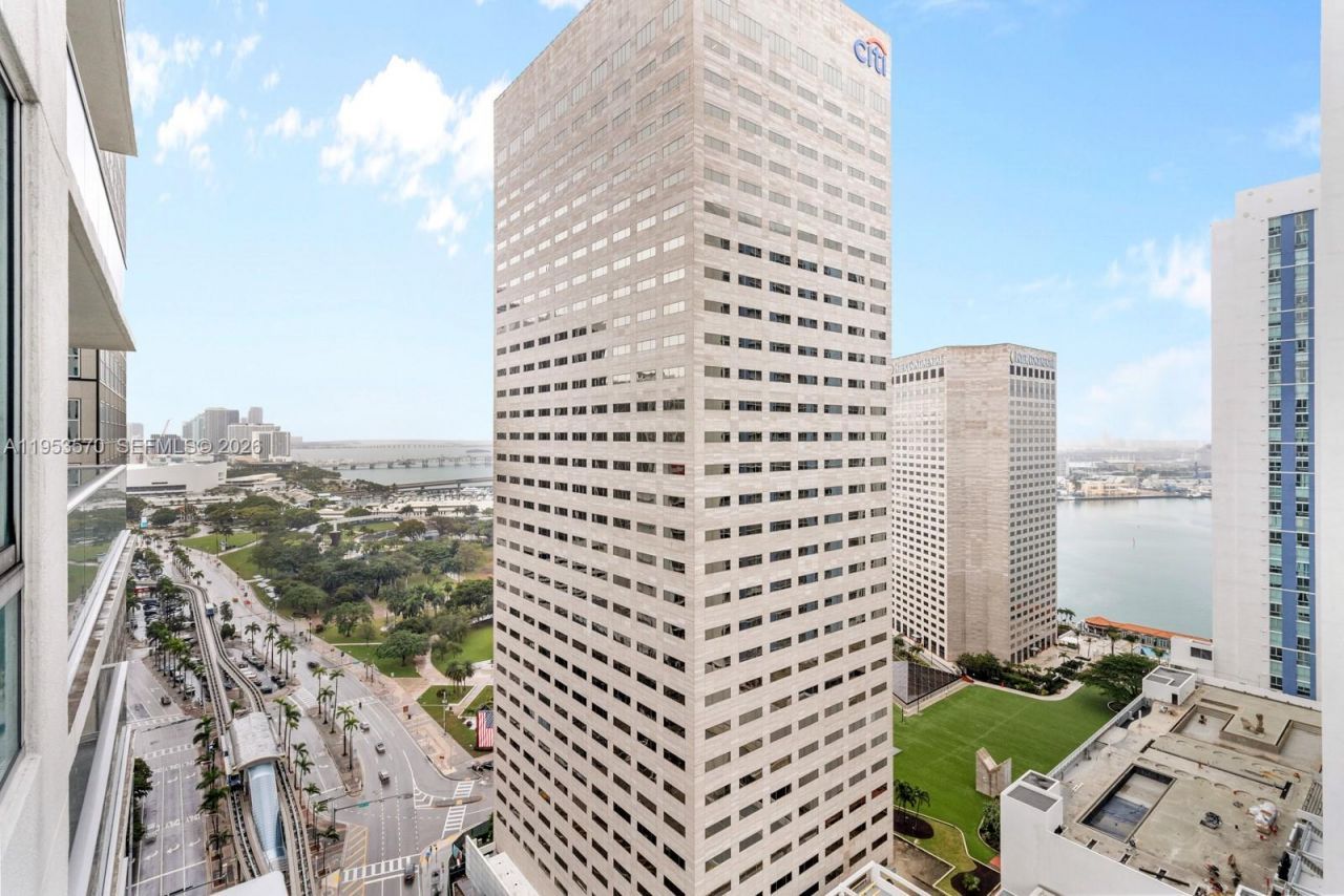 300 S Biscayne Blvd, Unit T-2514, Miami, FL 33131 Photo