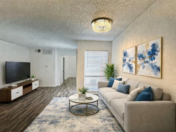 9813 Walnut Street, Unit 302, Dallas, TX 75243
