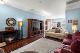 266 Oglethorpe Circle photo 4