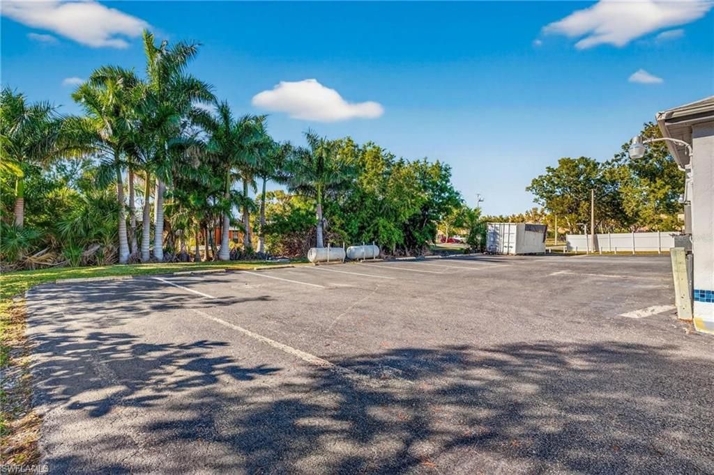 16048 San Carlos Blvd, Fort Myers, FL 33908 Photo
