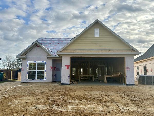 157 Harvester Square, Tupelo, MS 38801