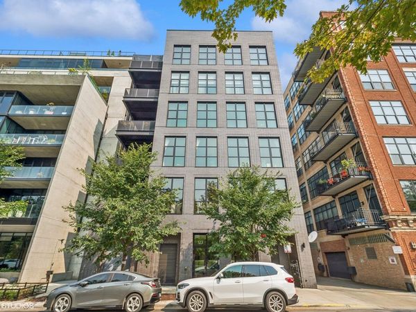 123 S Peoria Street, Unit P2, Chicago, IL 60607