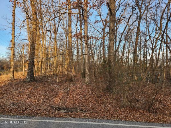 101 Ivy Brook Lane, Crossville, TN 38558