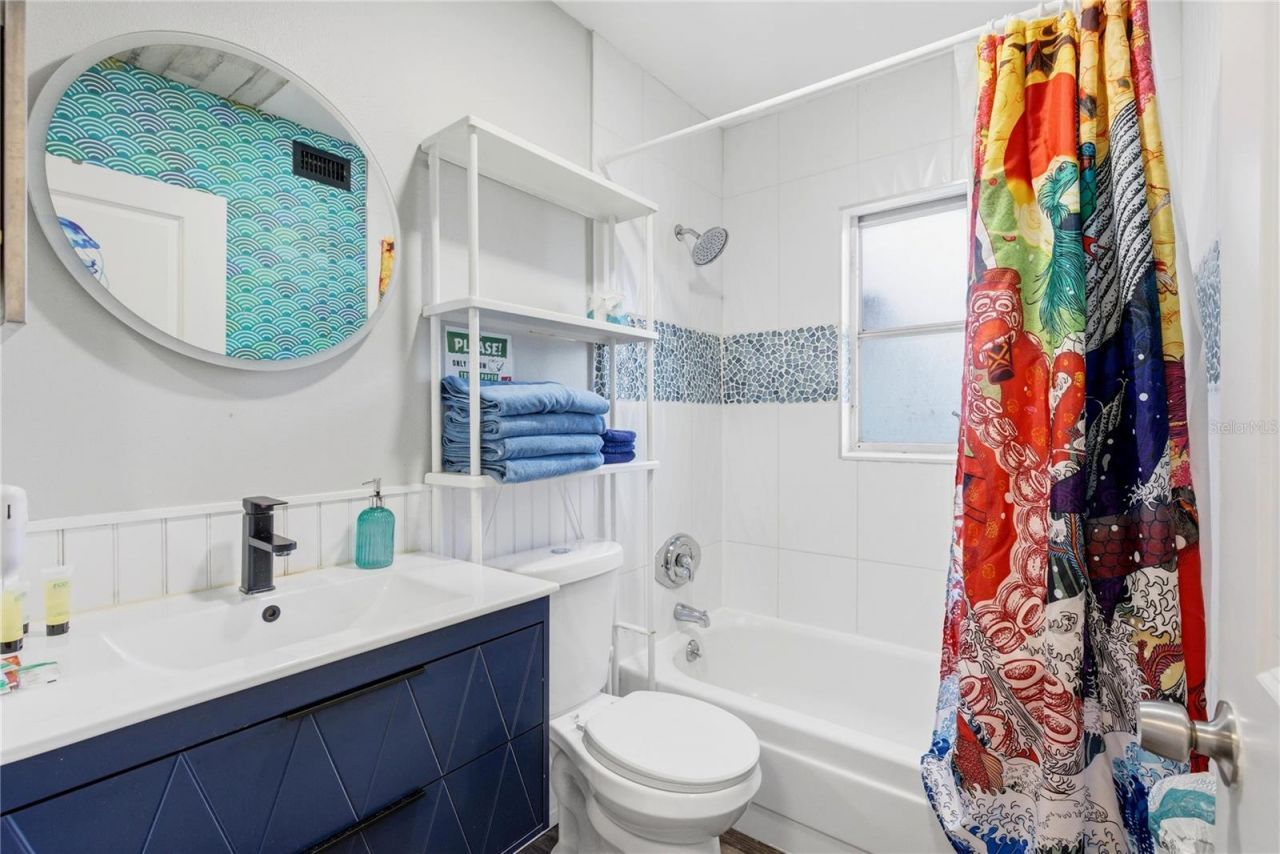 5228 Calle Menorca, Sarasota, FL 34242 Photo