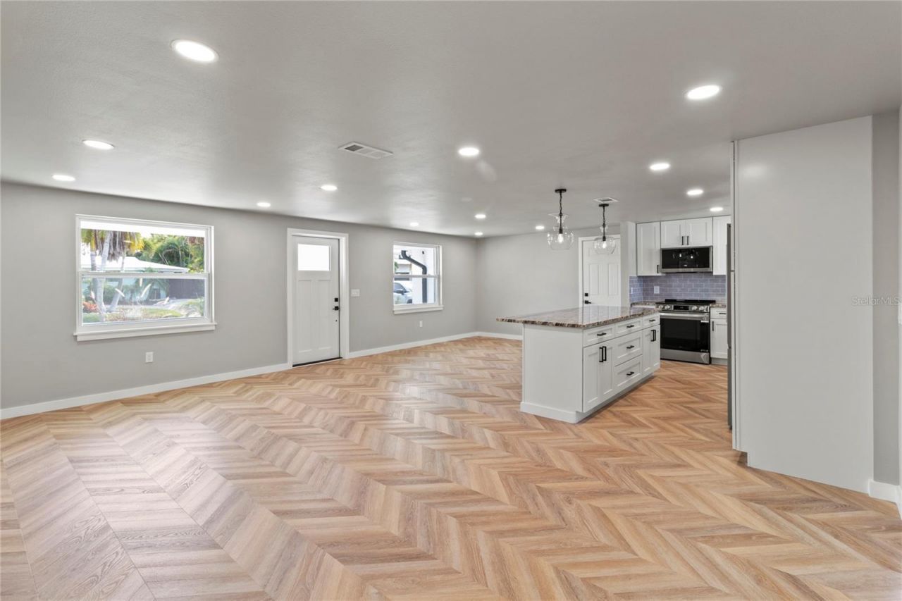 510 69th Street, Holmes Beach, FL 34217 Photo