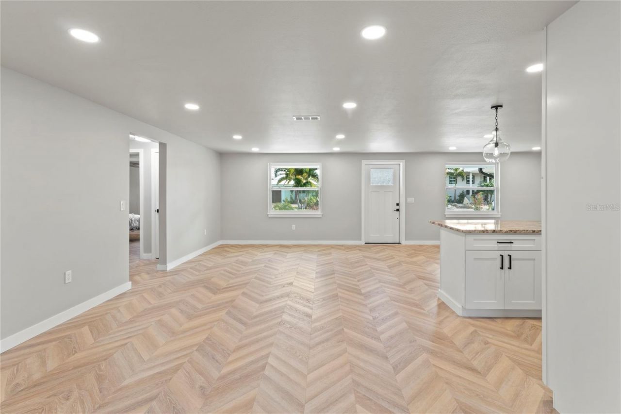 510 69th Street, Holmes Beach, FL 34217 Photo