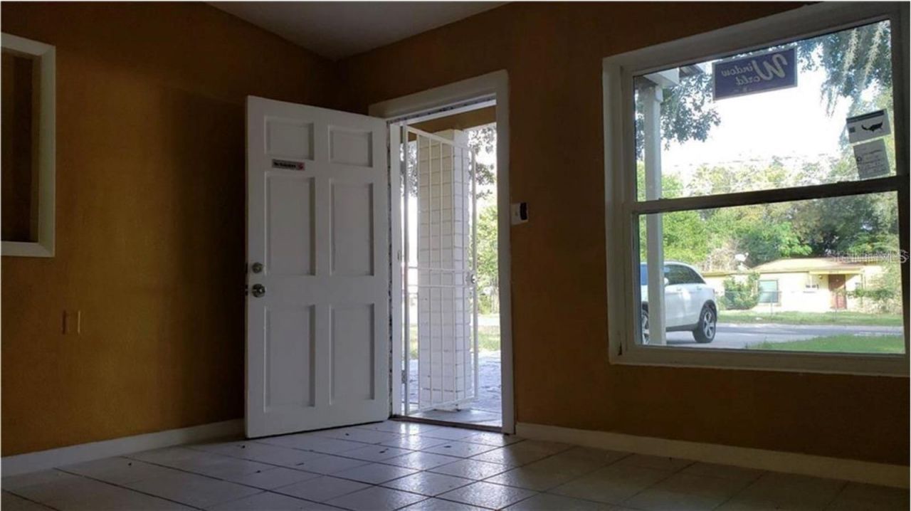 1102 Emeralda Road, Orlando, FL 32808 Photo