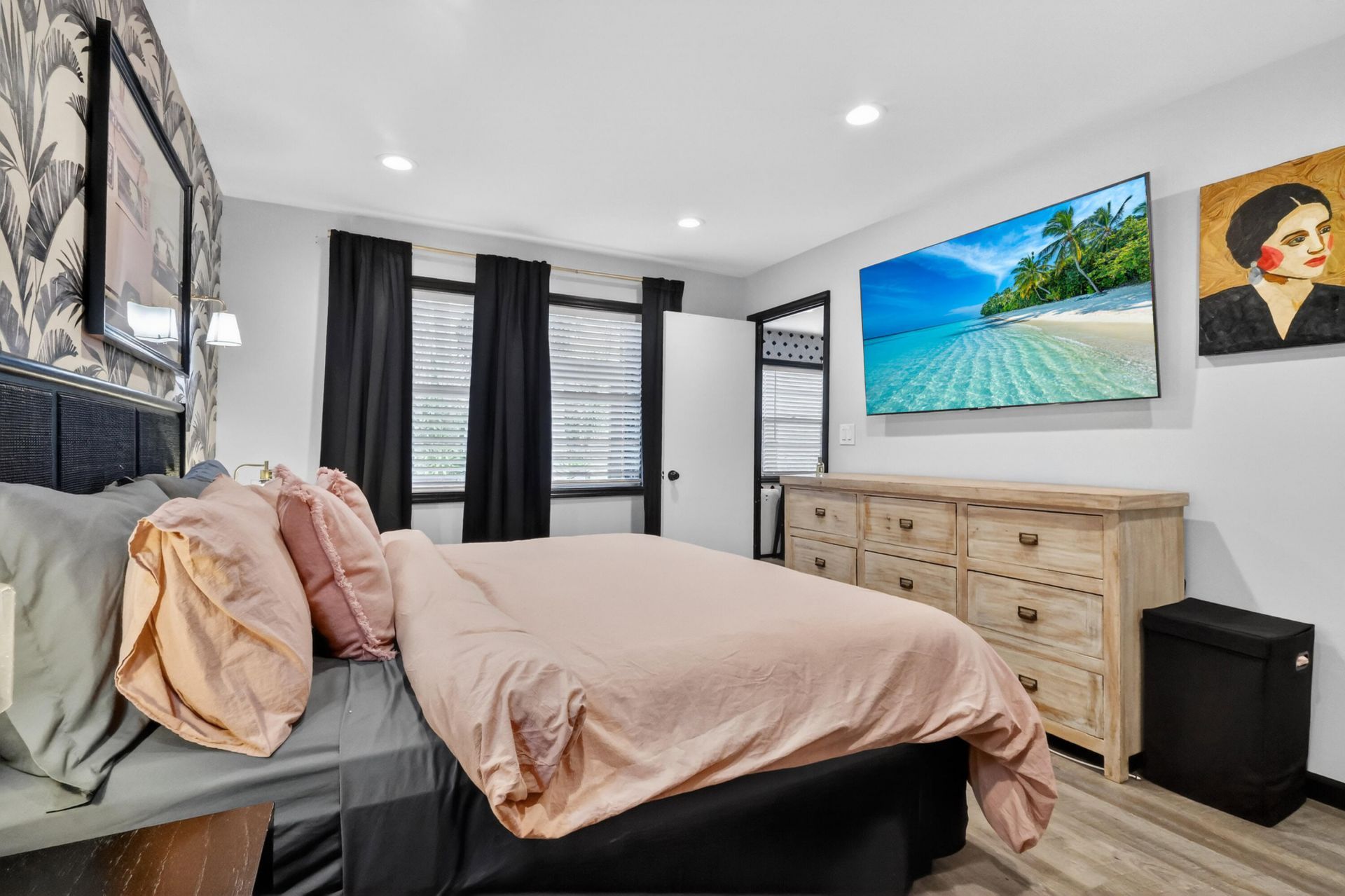 124 Lake Evelyn Drive, West Palm Beach, FL 33411 Photo