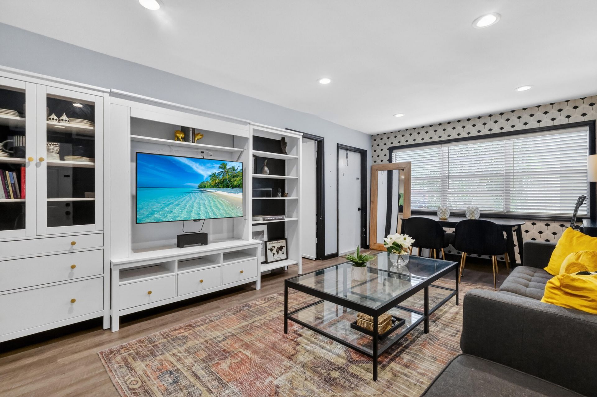 124 Lake Evelyn Drive, West Palm Beach, FL 33411 Photo