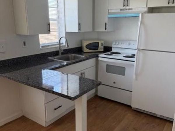 2420 Johnson St, Unit 301, Hollywood, FL 33020