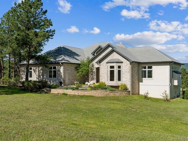 8061 Sugarloaf Road, Larkspur, CO 80118