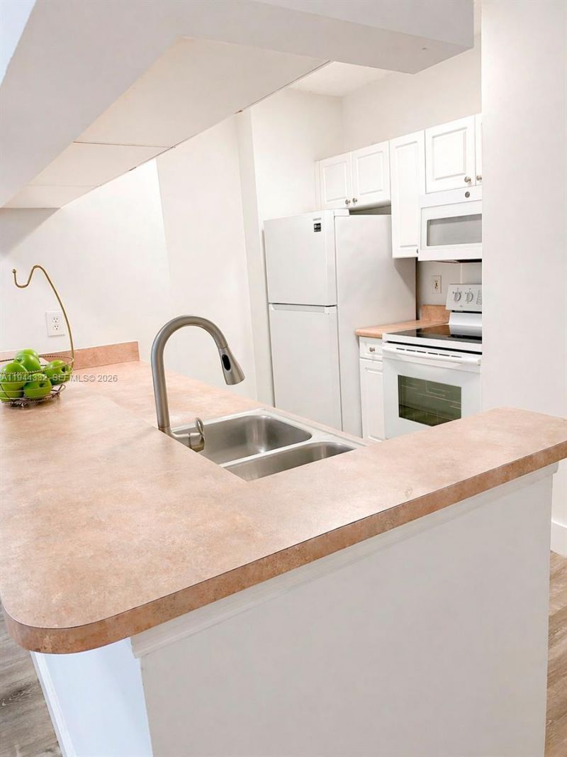 17145 N Bay Rd, Unit 4312, Sunny Isles Beach, FL 33160 Photo