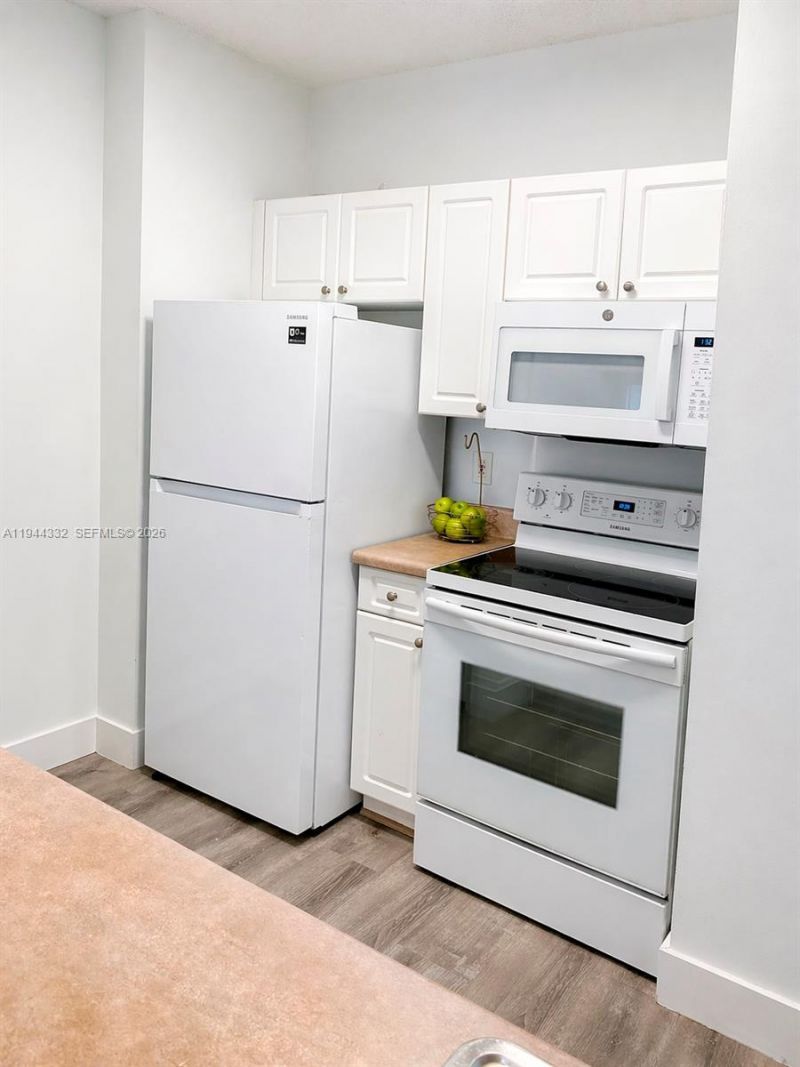 17145 N Bay Rd, Unit 4312, Sunny Isles Beach, FL 33160 Photo