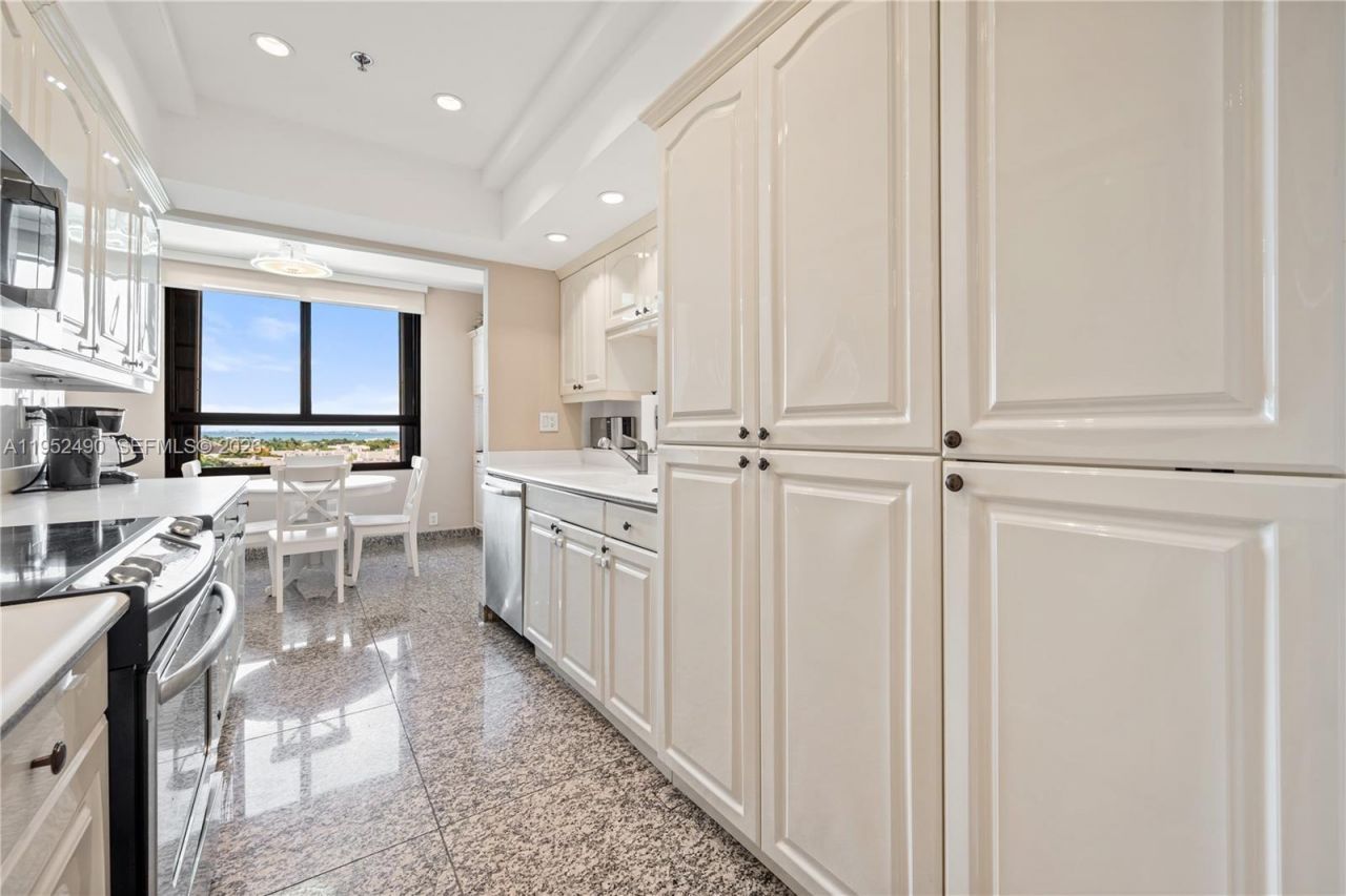 251 Crandon Blvd, Unit 806, Key Biscayne, FL 33149 Photo