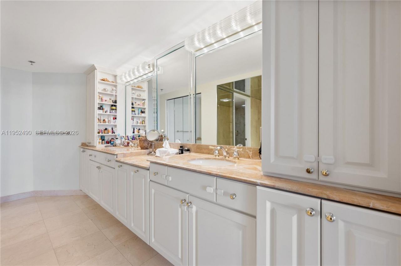 251 Crandon Blvd, Unit 806, Key Biscayne, FL 33149 Photo