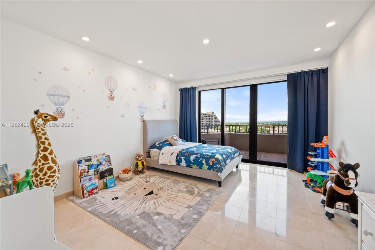 251 Crandon Blvd, Unit 806, Key Biscayne, FL 33149 Photo