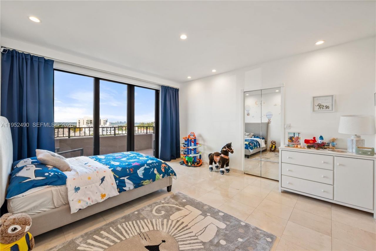 251 Crandon Blvd, Unit 806, Key Biscayne, FL 33149 Photo