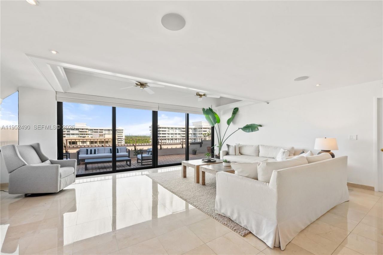 251 Crandon Blvd, Unit 806, Key Biscayne, FL 33149 Photo