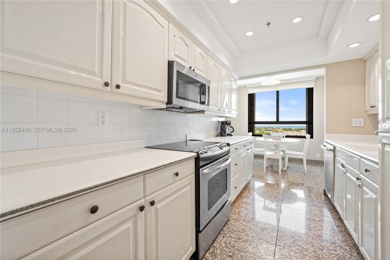 251 Crandon Blvd, Unit 806, Key Biscayne, FL 33149 Photo