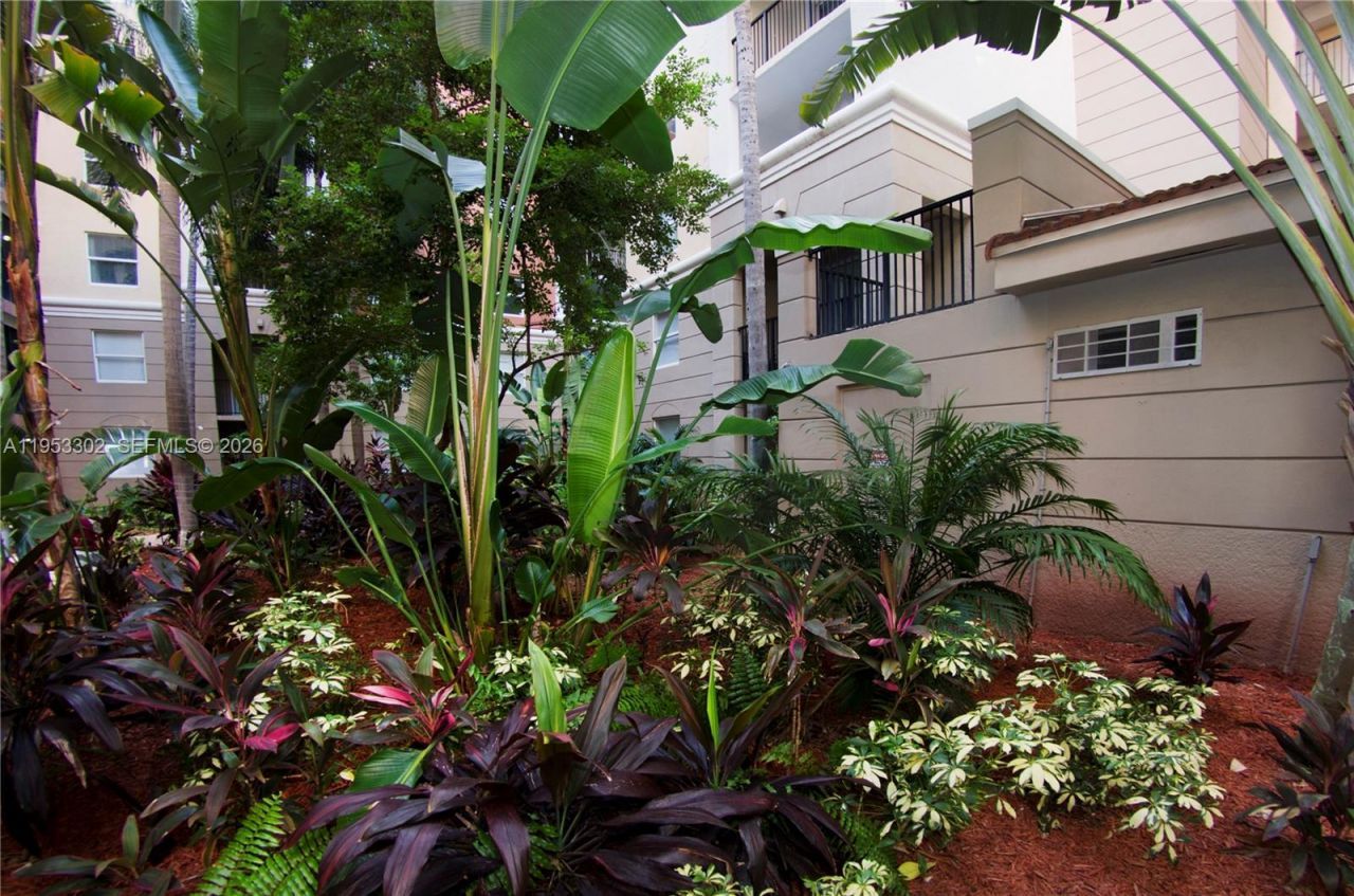 17150 N Bay Rd , Unit 2119, Sunny Isles Beach, FL 33160 Photo