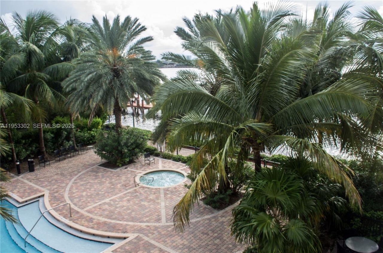 17150 N Bay Rd , Unit 2119, Sunny Isles Beach, FL 33160 Photo