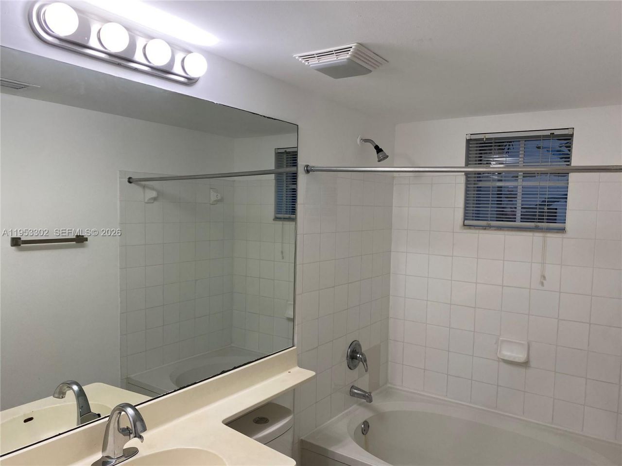 17150 N Bay Rd , Unit 2119, Sunny Isles Beach, FL 33160 Photo