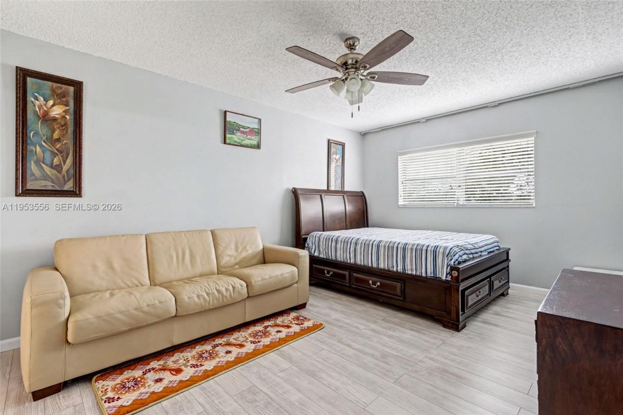 1040 Country Club Dr , Unit 306, Margate, FL 33063 Photo