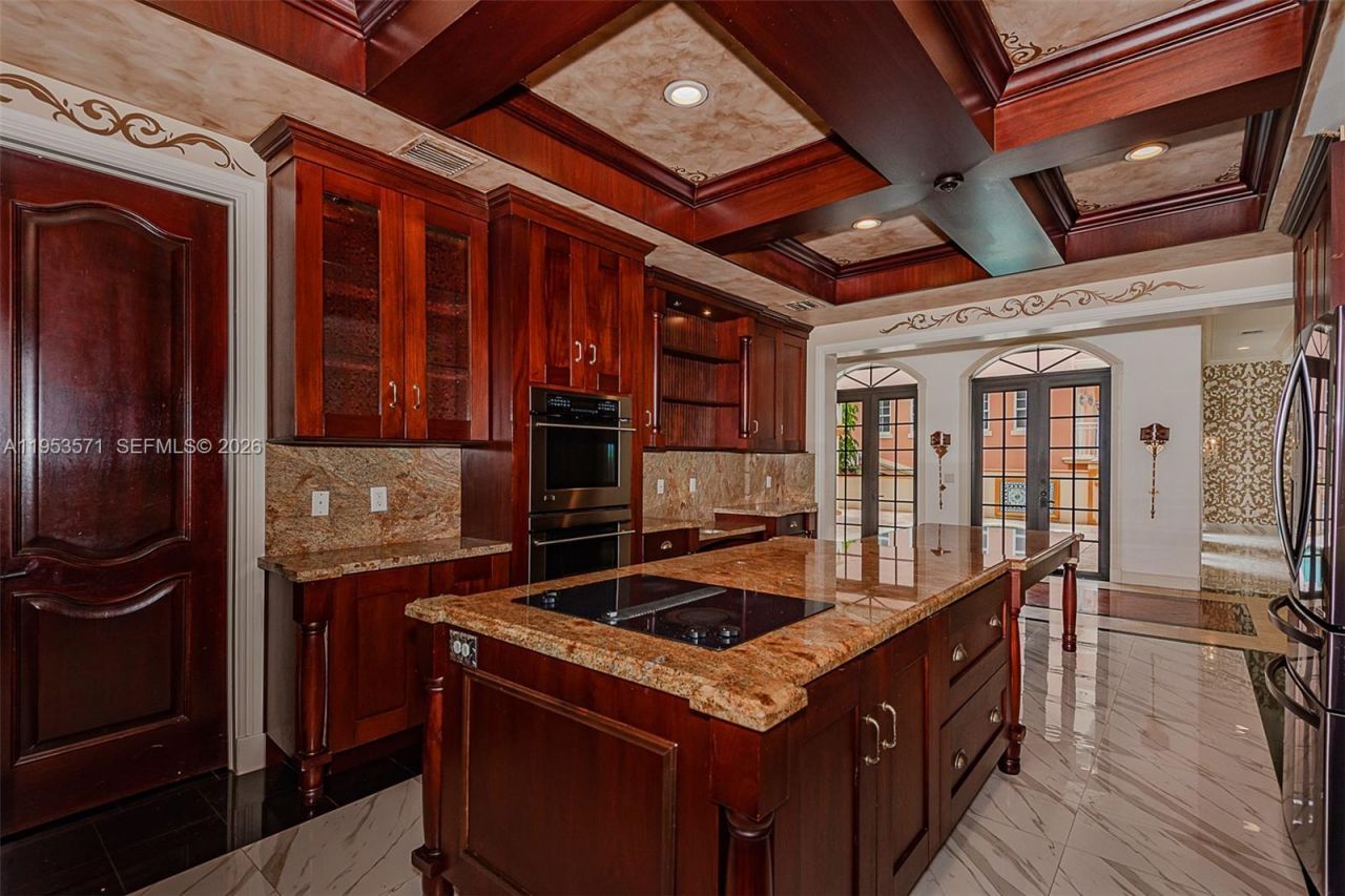 674 Ocean Blvd , Golden Beach, FL 33160 Photo