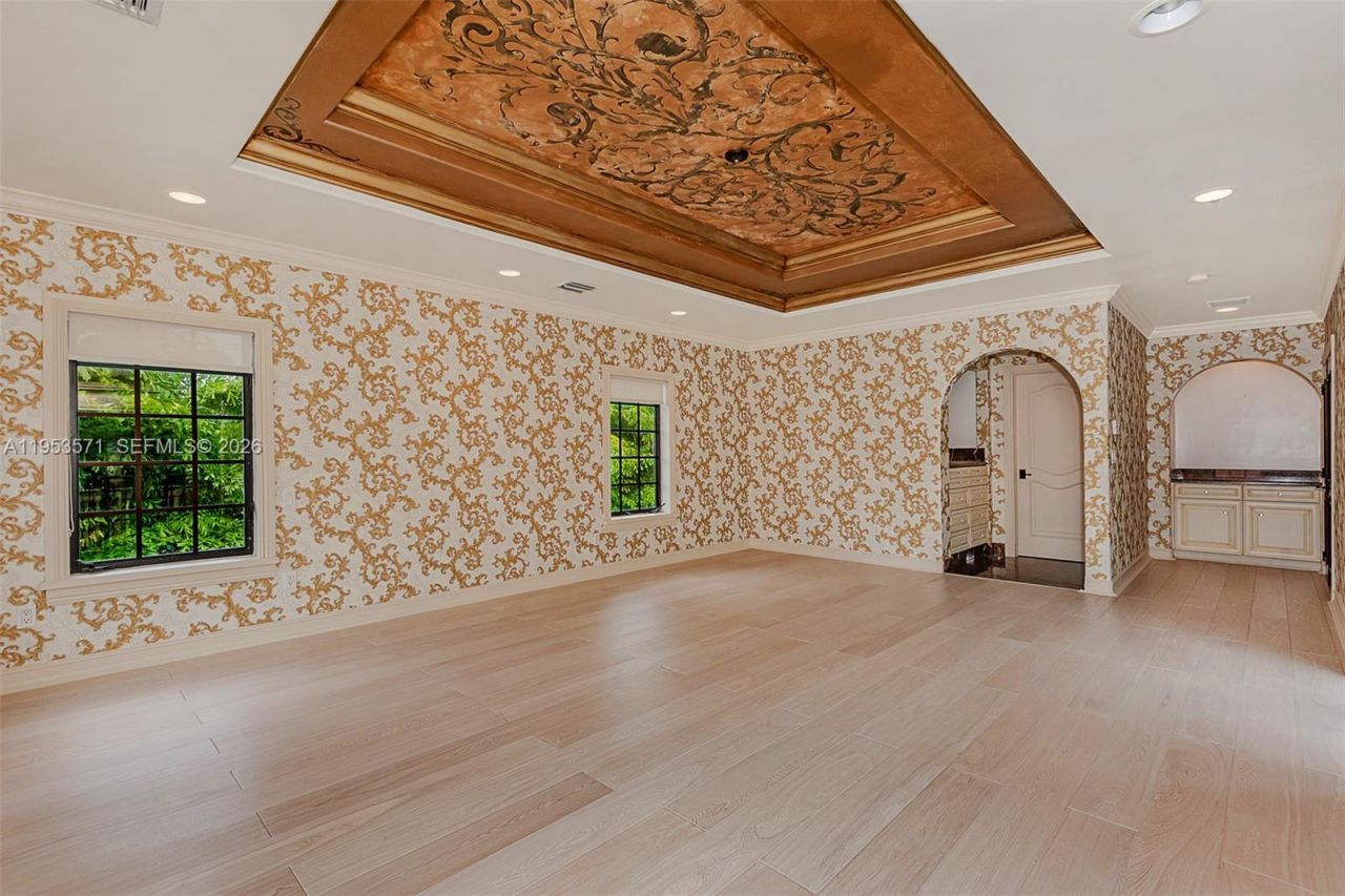 674 Ocean Blvd, Golden Beach, FL 33160 Photo