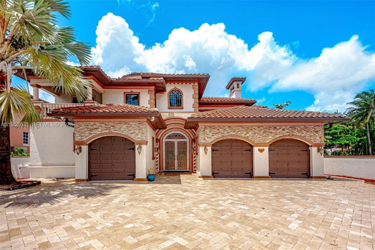 674 Ocean Blvd, Golden Beach, FL 33160 Photo